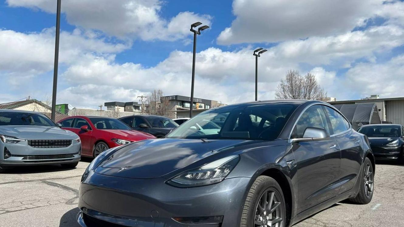 TESLA MODEL 3 2018 5YJ3E1EA4JF036637 image